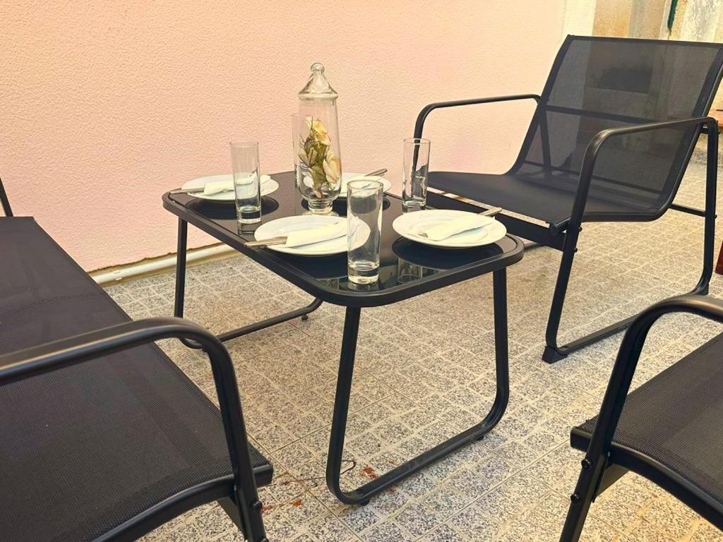 Lisabonna Guest House Amadora Bagian luar foto