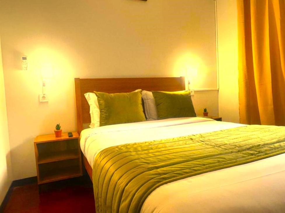 Lisabonna Guest House Amadora Bagian luar foto